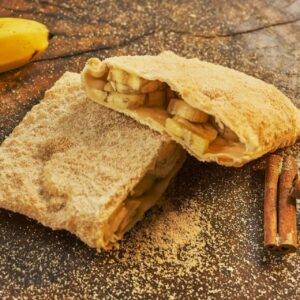 Pastel de Banana com queijo e canela